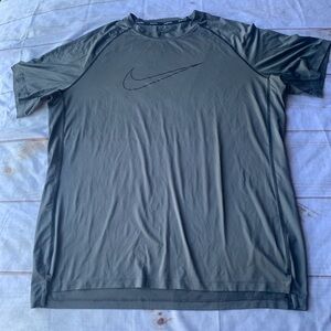 Nike Pro Slim Fit Dri Fit Short Sleeve Shirt Size XXL